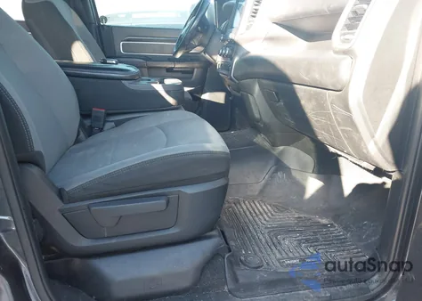 2022 Ram 2500 Big Horn 4X4 6'4 Box из США, поврежденный, VIN 3C6UR5DJ8NG231908